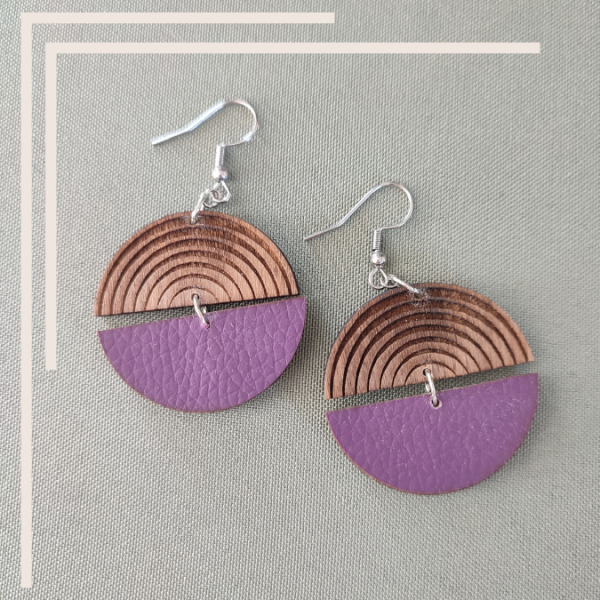 Boucles d'oreilles bois et simili violette