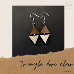 Boucles d'oreilles en bois triangle doré clair - légère - fabriquée à la main en france - acier inoxydable - ajoutez une touche 