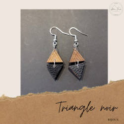 Boucles d'oreilles en bois triangle noir - légère - fabriquée à la main en france - acier inoxydable - ajoutez une touche nature